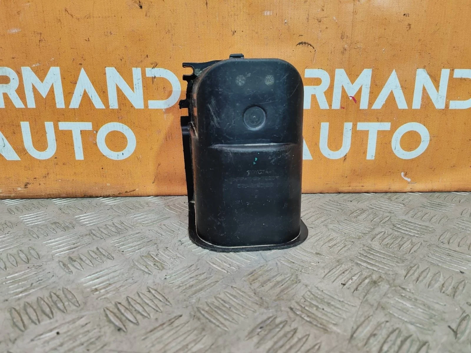 Кронштейн бампера Toyota Land Cruiser Prado 2009-нв 150