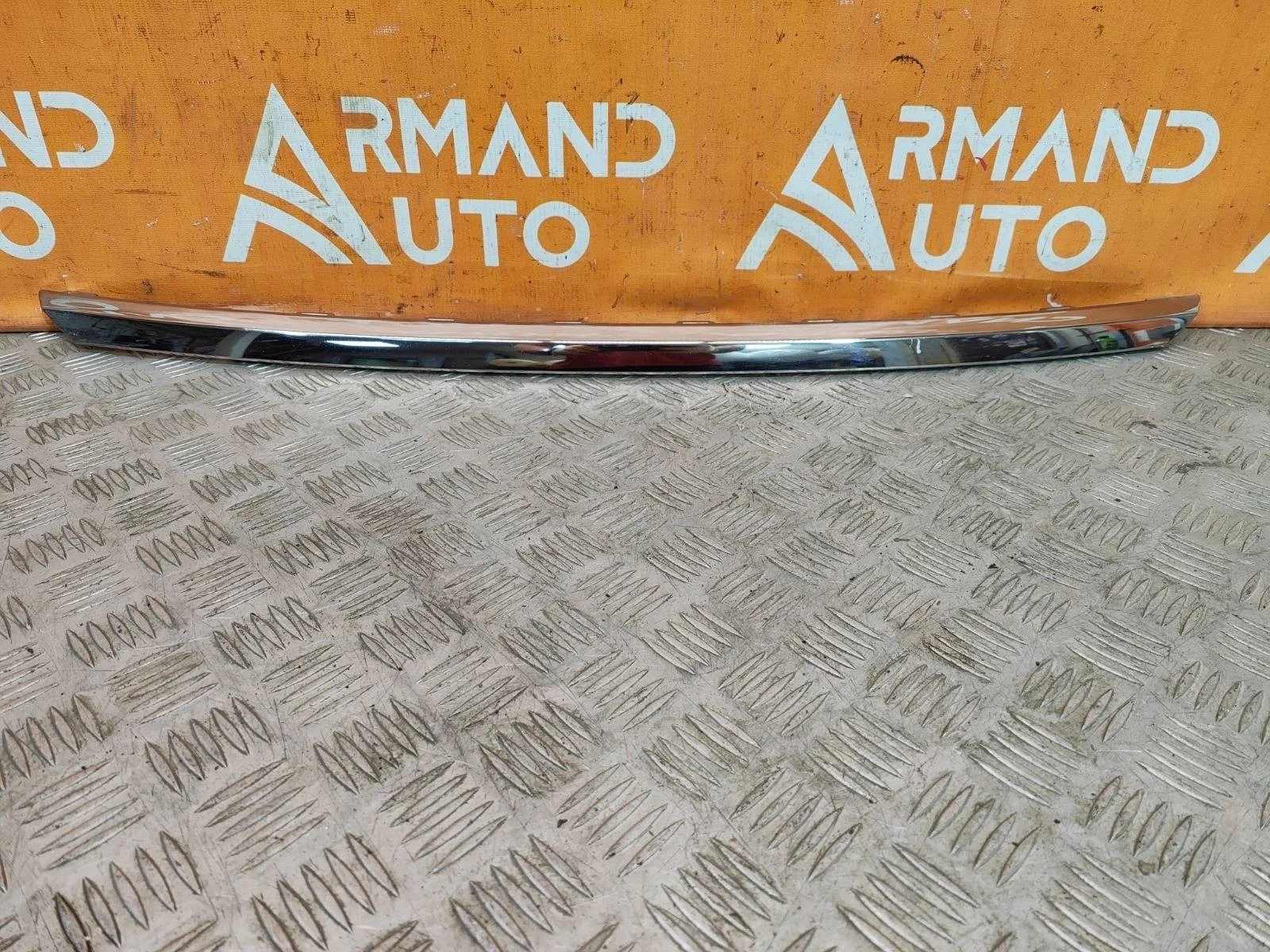 Накладка решетки радиатора верхняя Volkswagen Polo 2020-нв 6