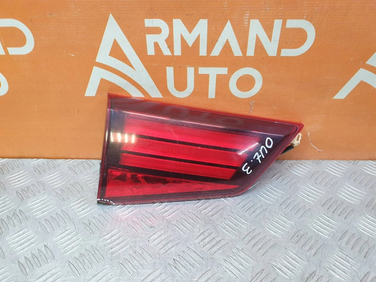 Фонарь внутренний Mitsubishi Outlander 2015-нв 3