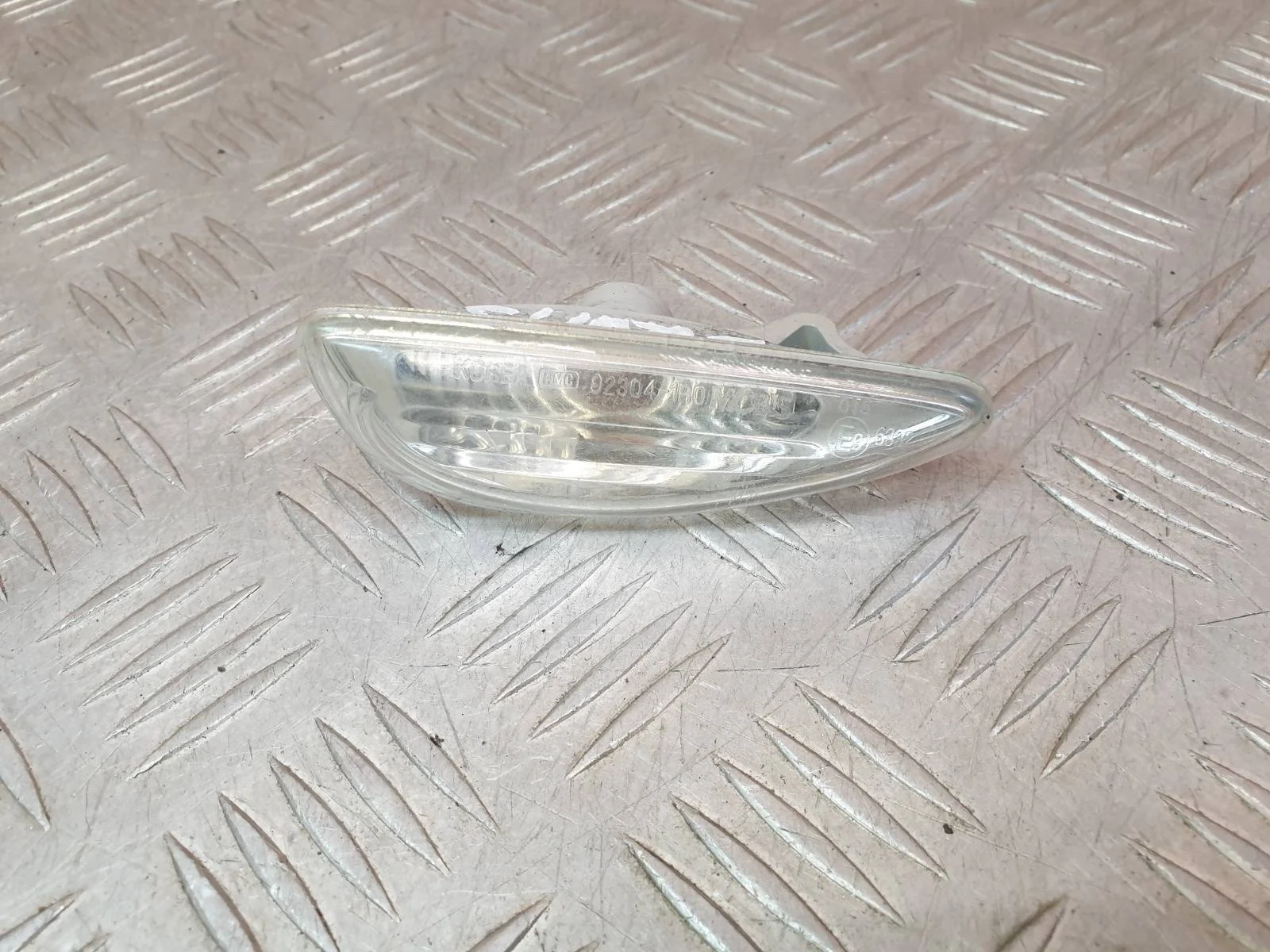 Повторитель поворота крыле Hyundai Solaris 2010-2017