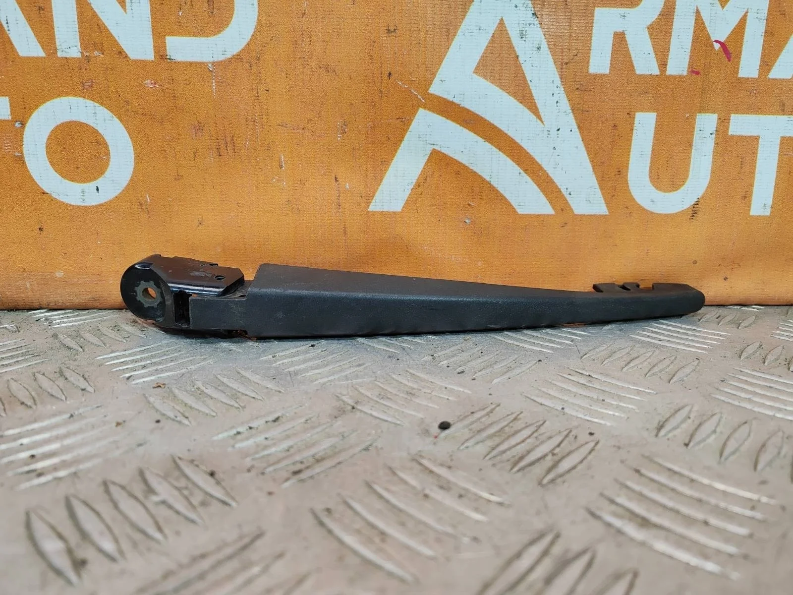 Поводок стеклоочистителя Mitsubishi Outlander 2012-нв 3