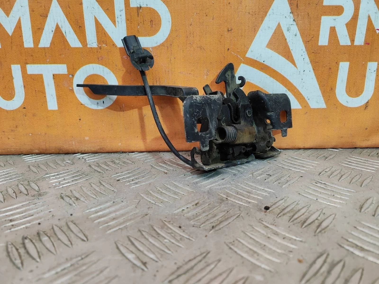 Замок капота Renault Logan 2012-2022