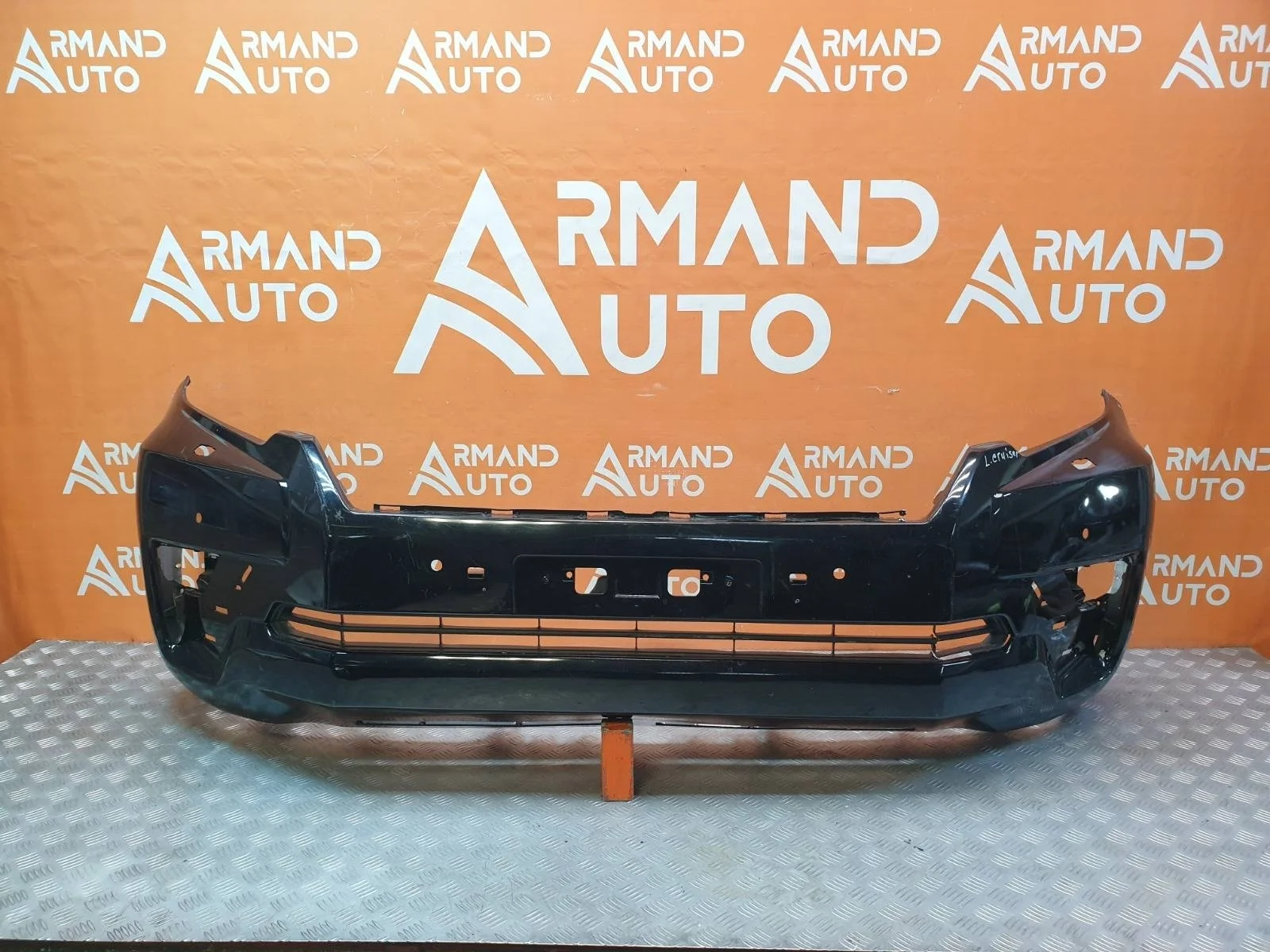 Бампер Toyota Land Cruiser Prado 2020-нв 150