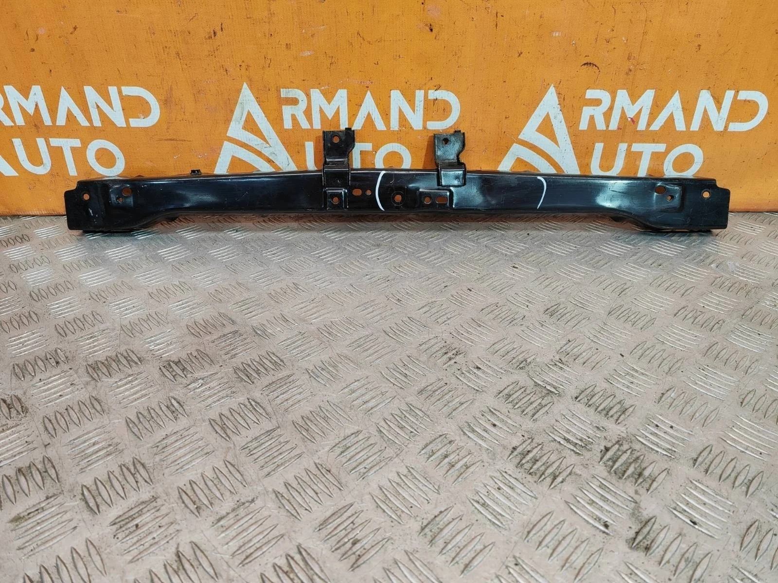 Усилитель бампера верхний Mitsubishi Pajero Sport 2015-2021 3