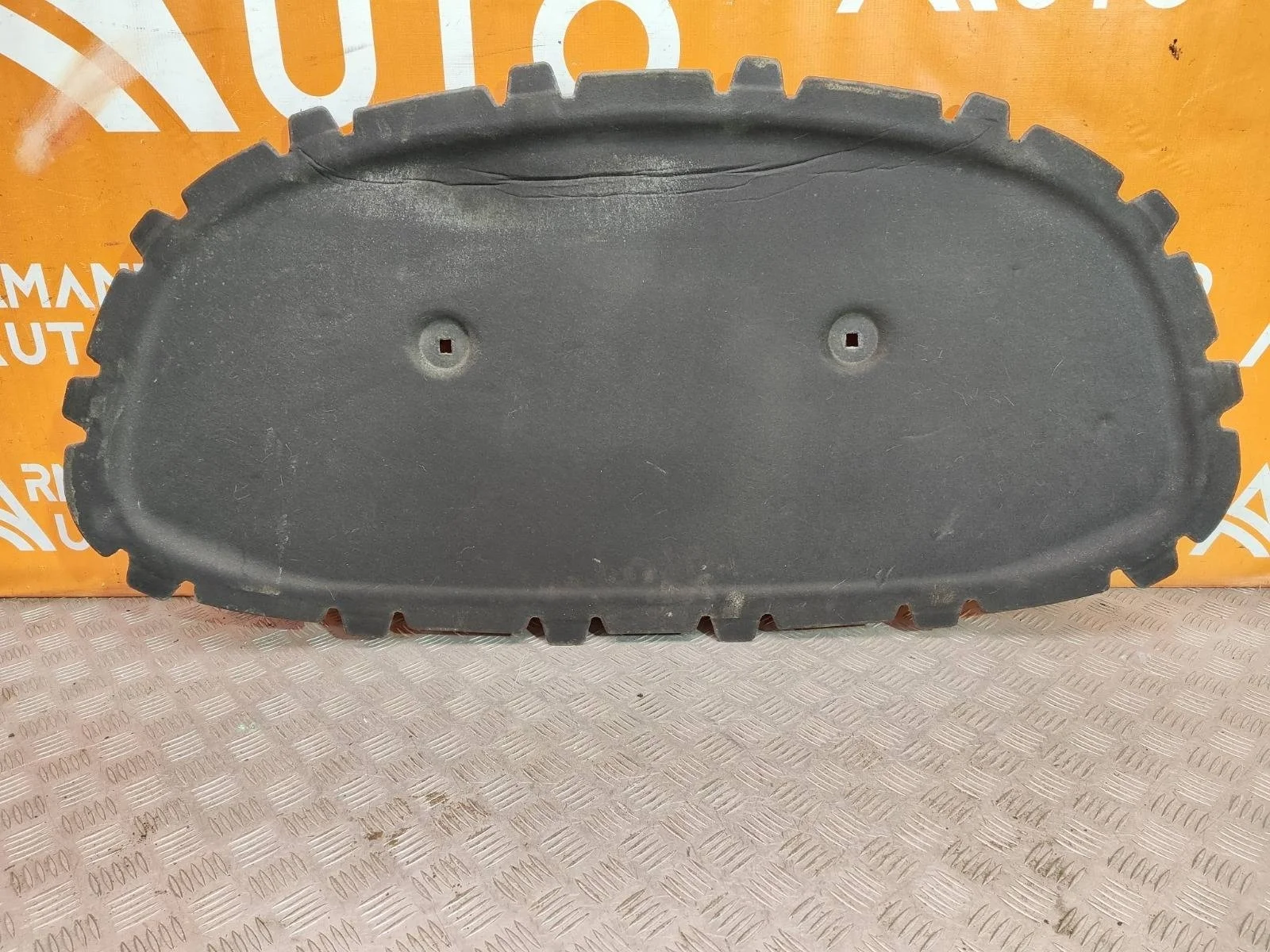 Шумоизоляция капота Skoda Rapid 2020-нв