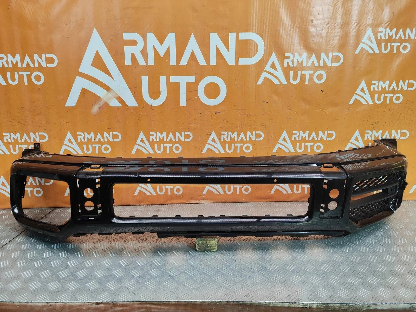 Бампер Mercedes G-Class 2018-нв W463