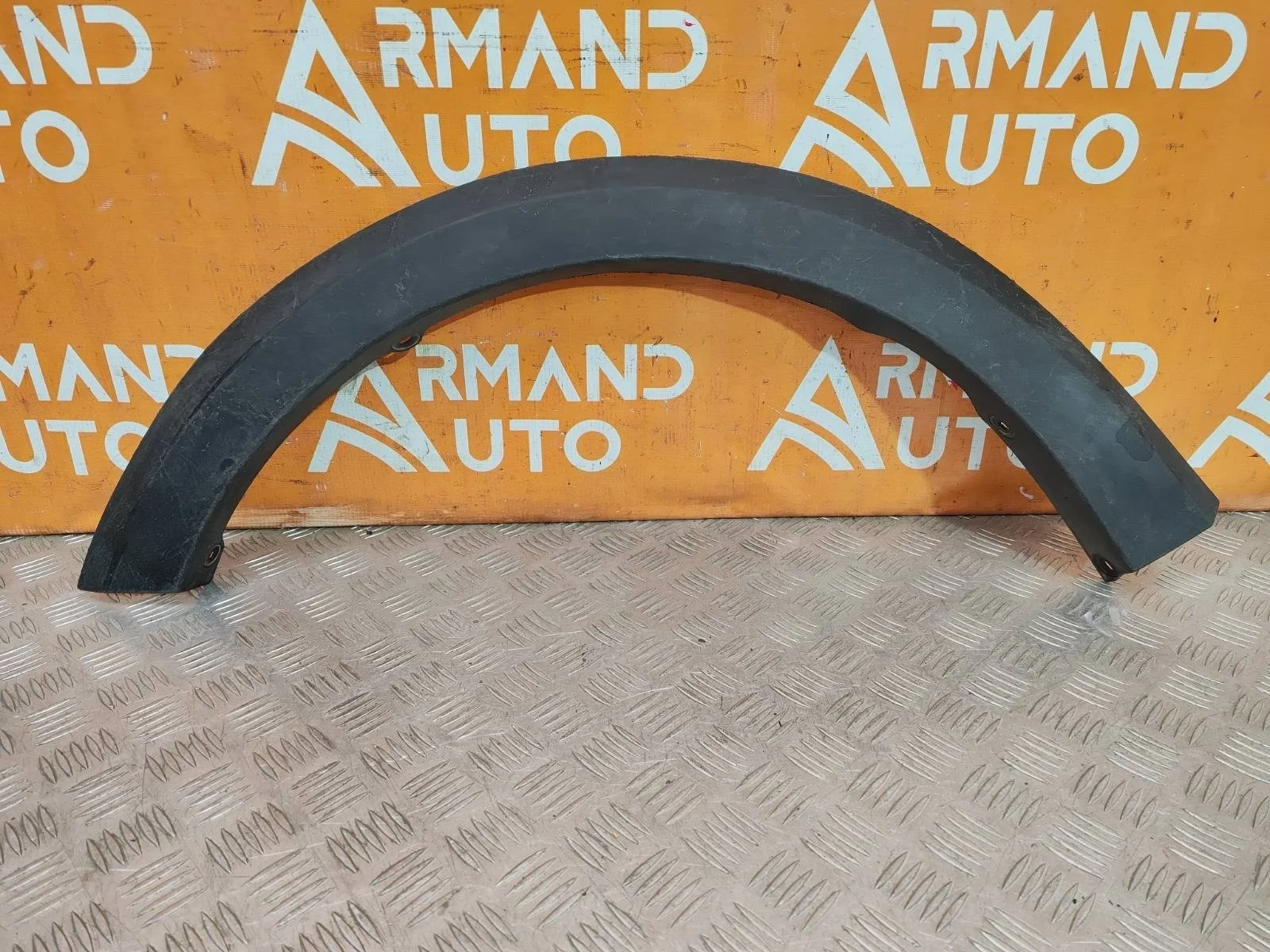 Расширитель крыла Renault Sandero 2013-2019