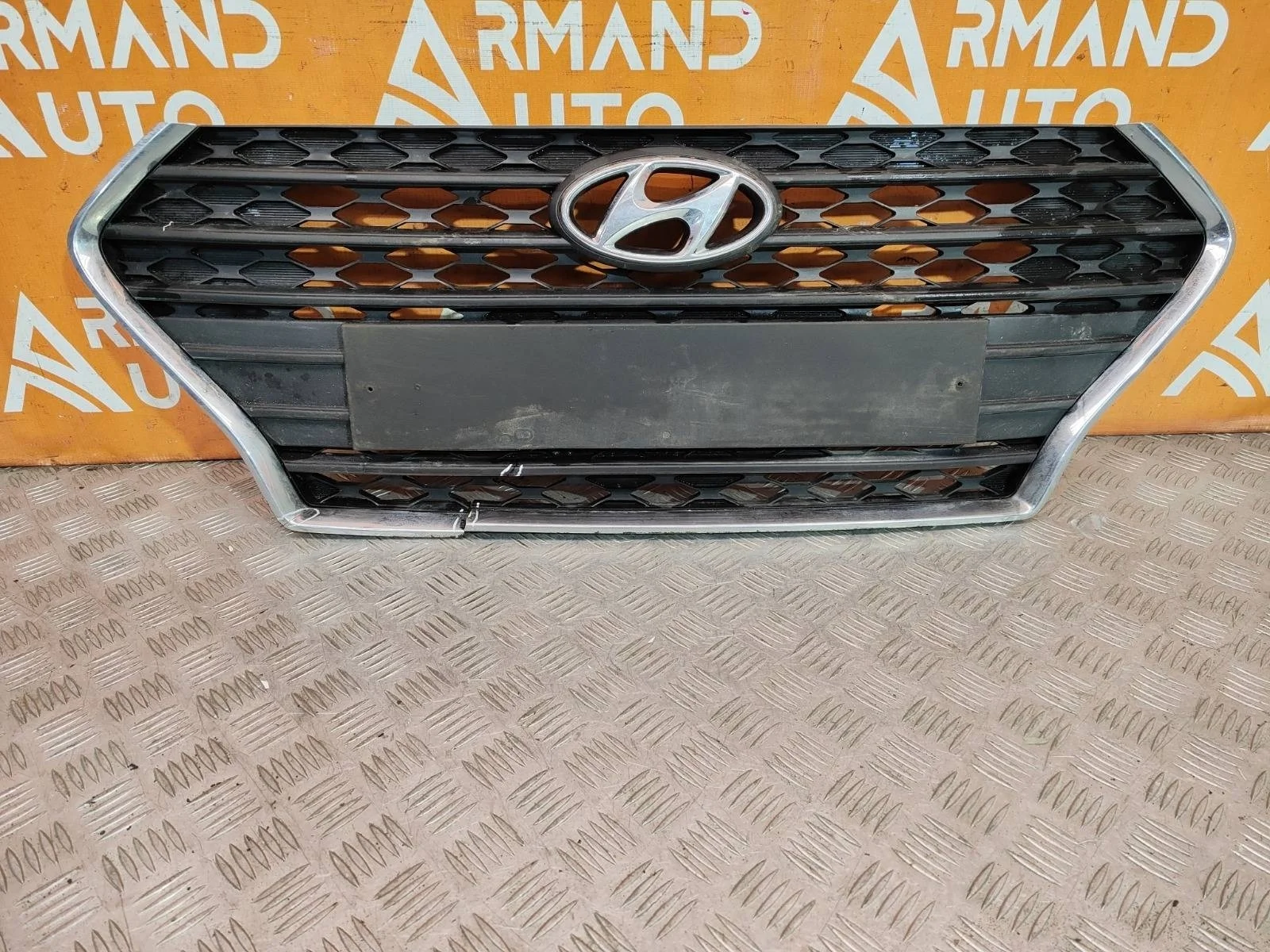 Решетка радиатора Hyundai Solaris 2017-2020