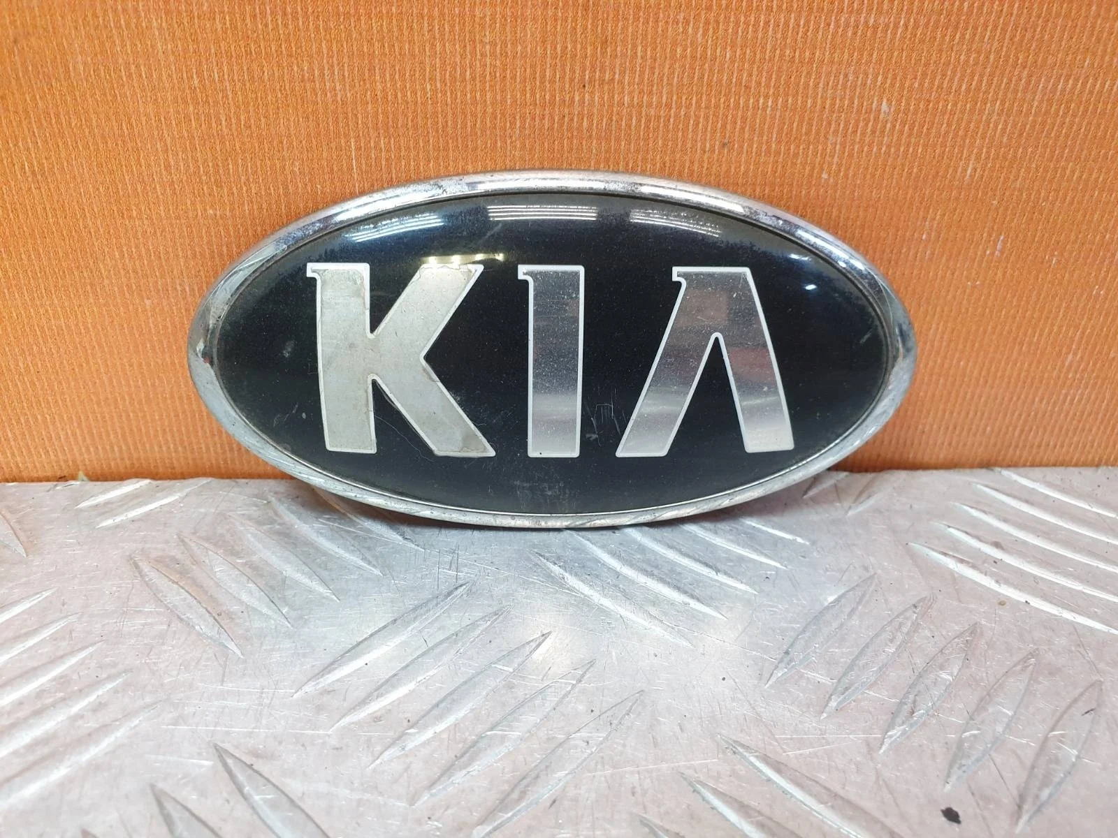 Эмблема KIA Ceed 2018-нв 3 CD