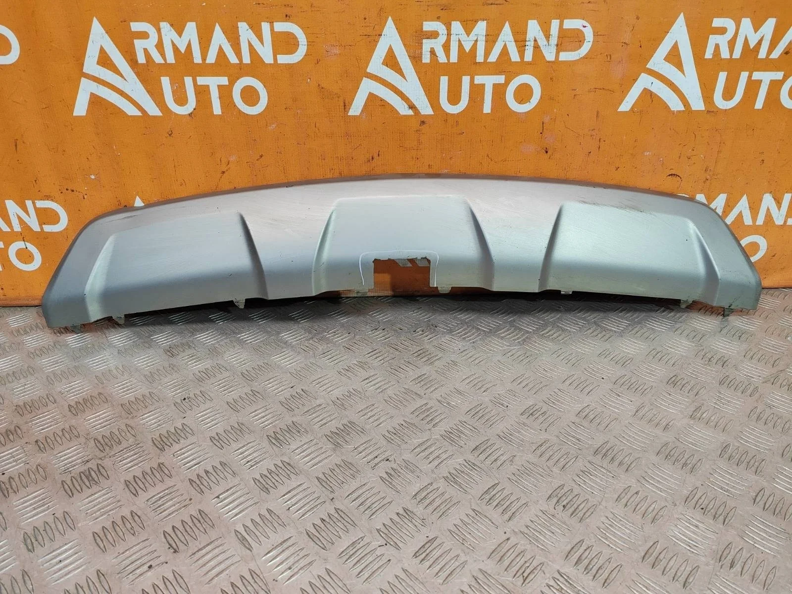 Накладка бампера HYUNDAI Santa Fe 2012-2016 3 DM