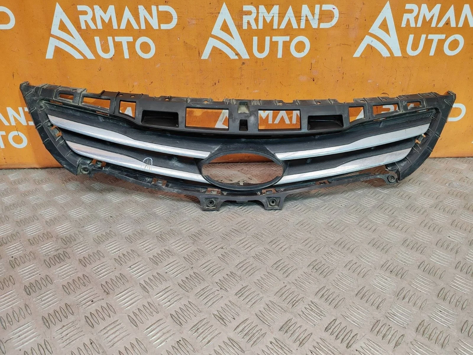 Решетка радиатора Hyundai Solaris 2014-2017