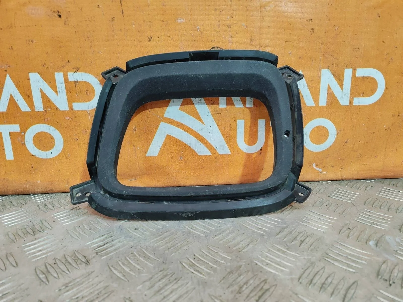 Окантовка птф Kia Sorento 2012-2019 XM