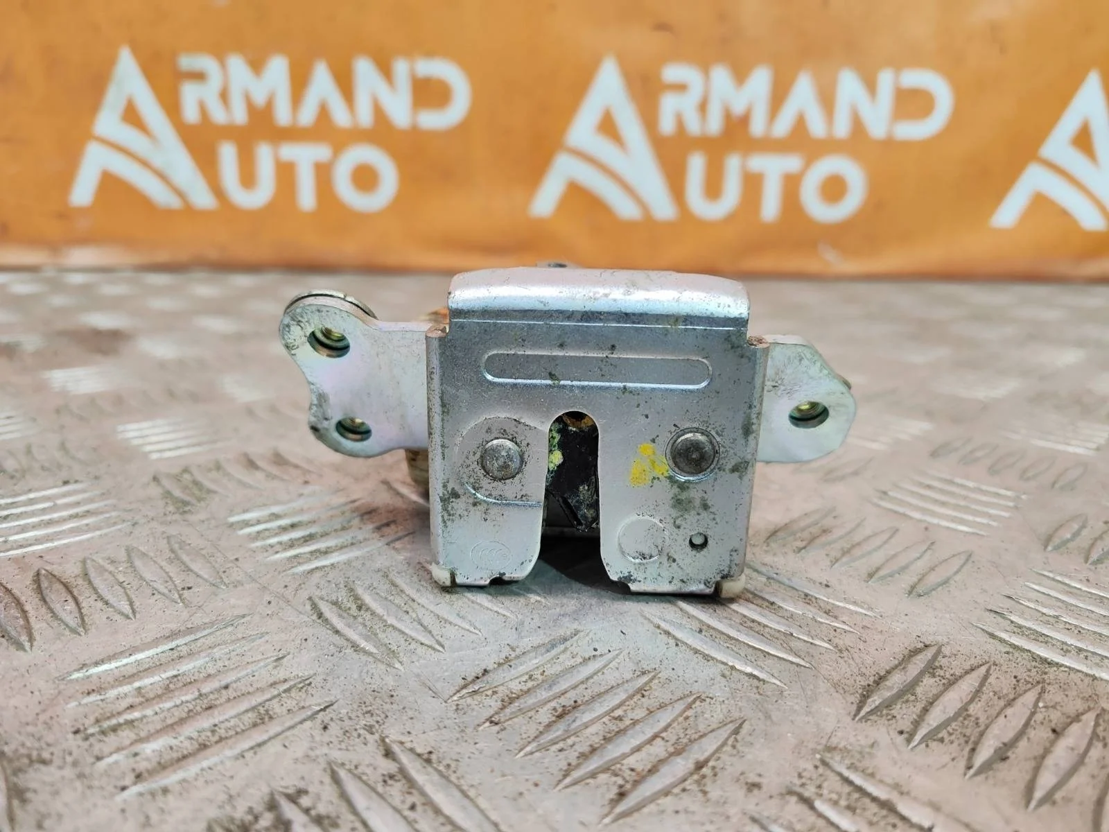 Замок двери багажника Mitsubishi Outlander 2012-нв 3