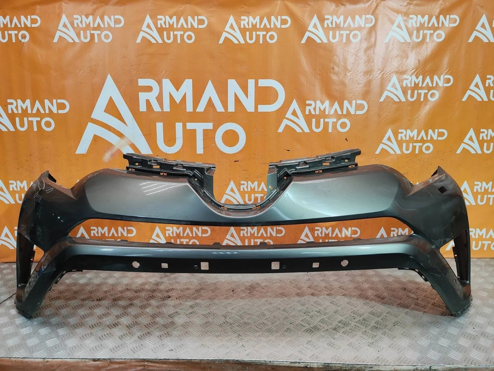 Бампер Toyota RAV4 2015-2019 CA40