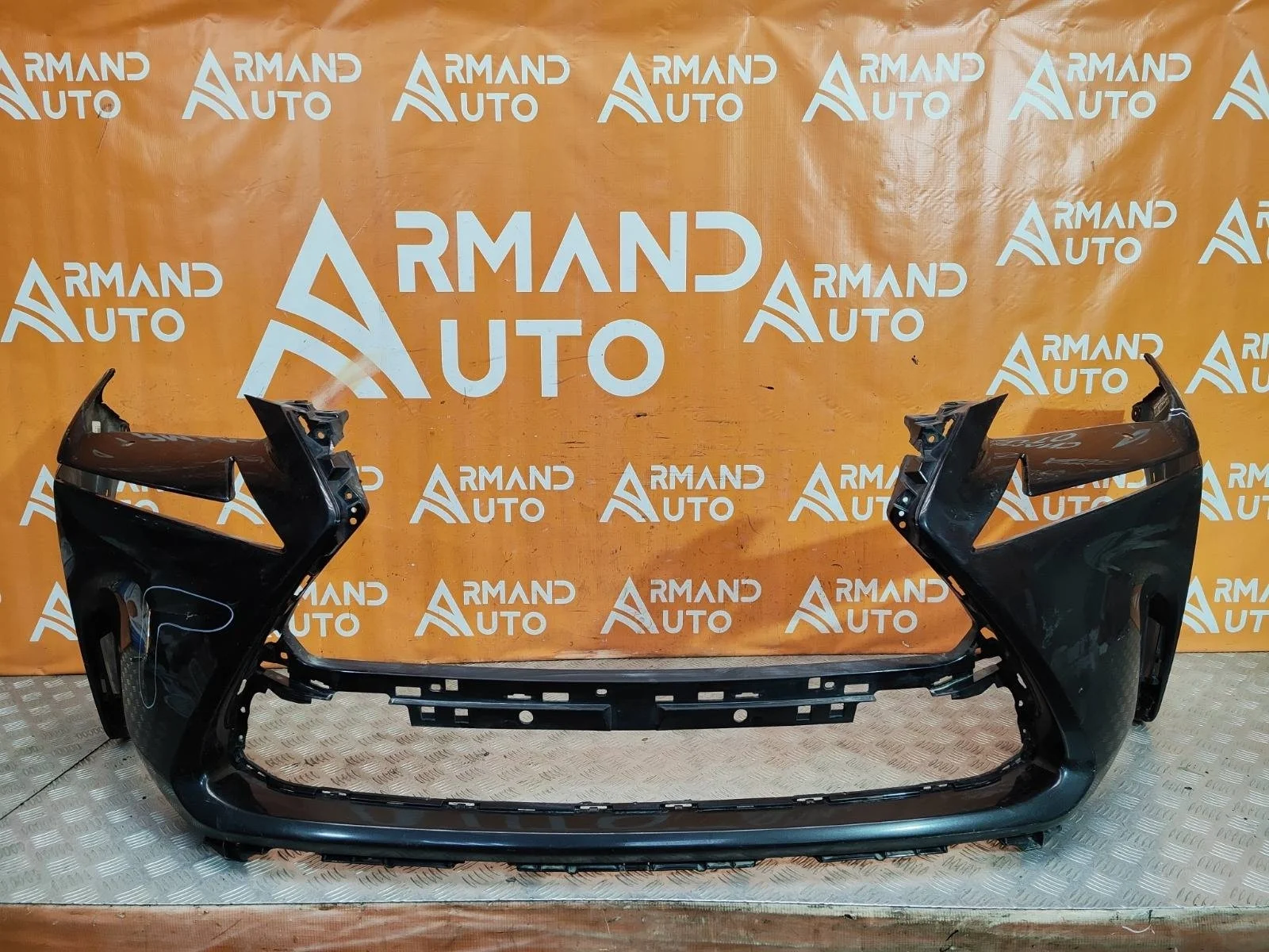 Бампер Lexus NX 2014-2017