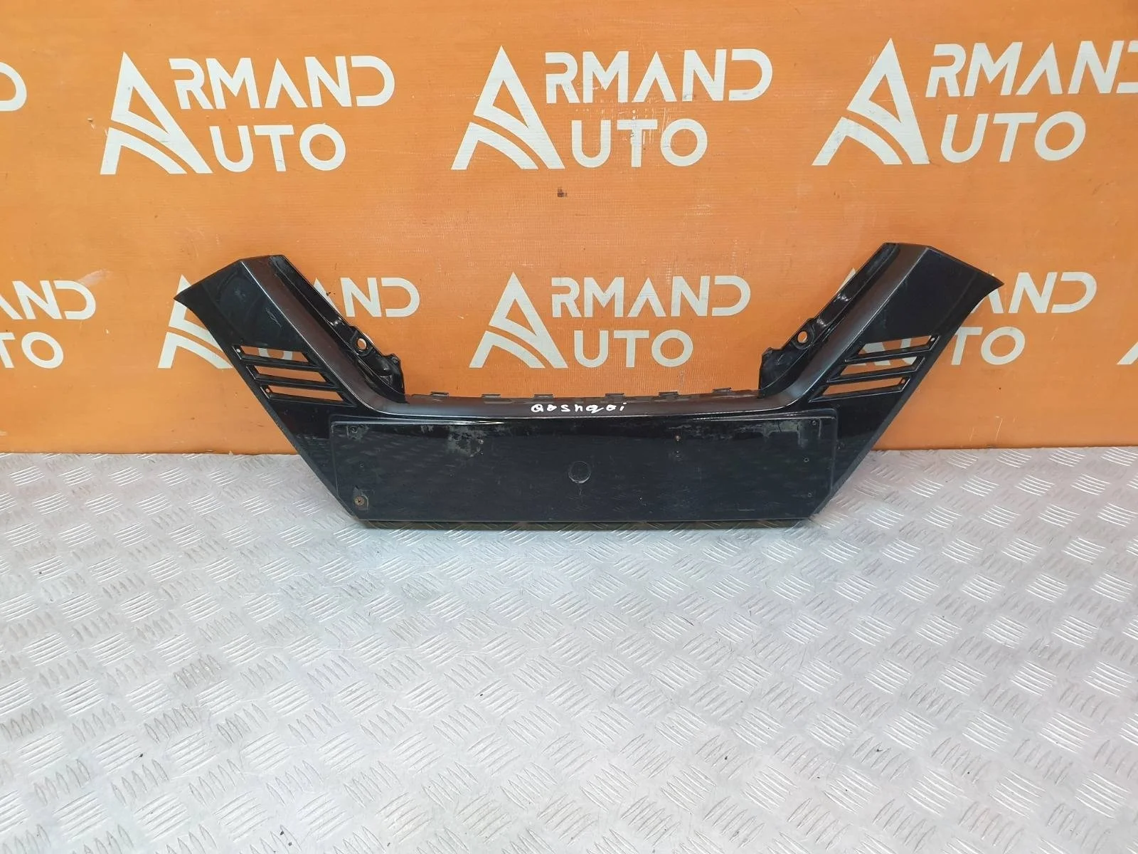 Накладка бампера верхняя Nissan Qashqai 2017-2022 j11