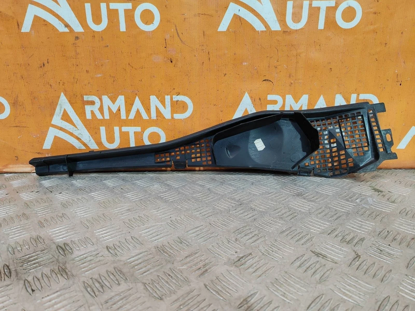 Жабо Renault Duster 2010-2015