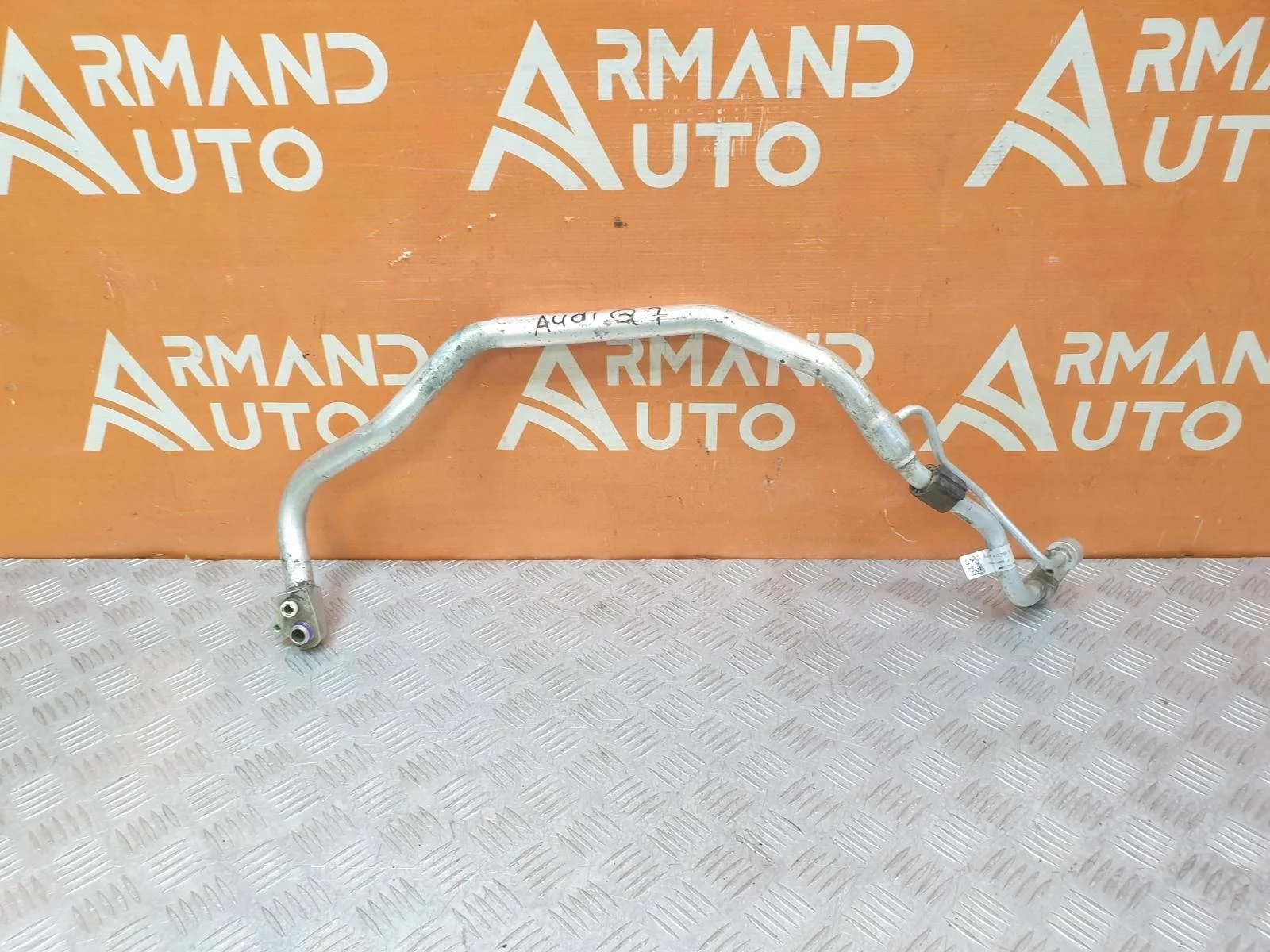Трубка кондиционера Audi Q8 2018-нв