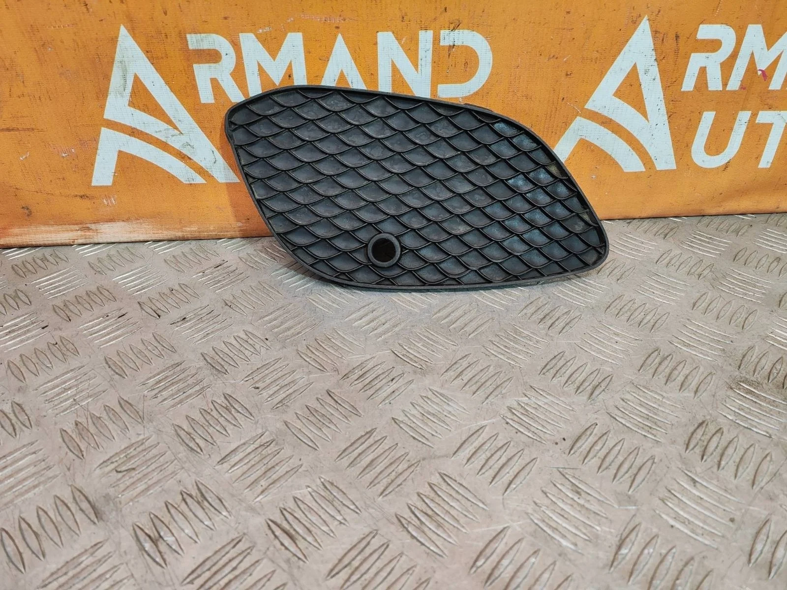 Решетка бампера Mercedes GLC-Class 2015-2019 X253