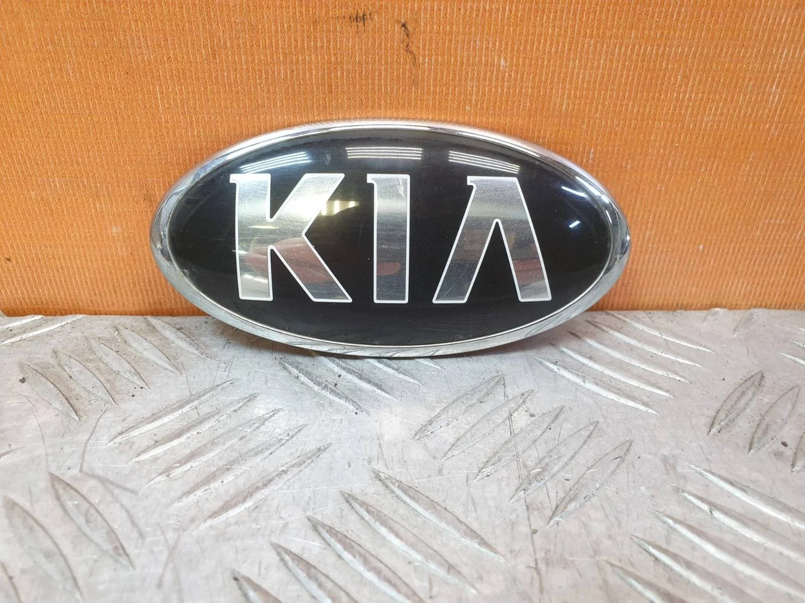 Эмблема KIA Ceed 2018-нв 3 CD