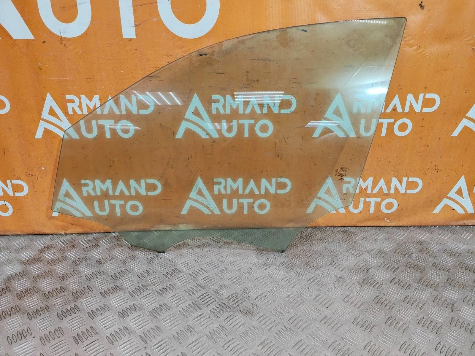 Стекло двери Mercedes GLC-Class 2015-нв X253