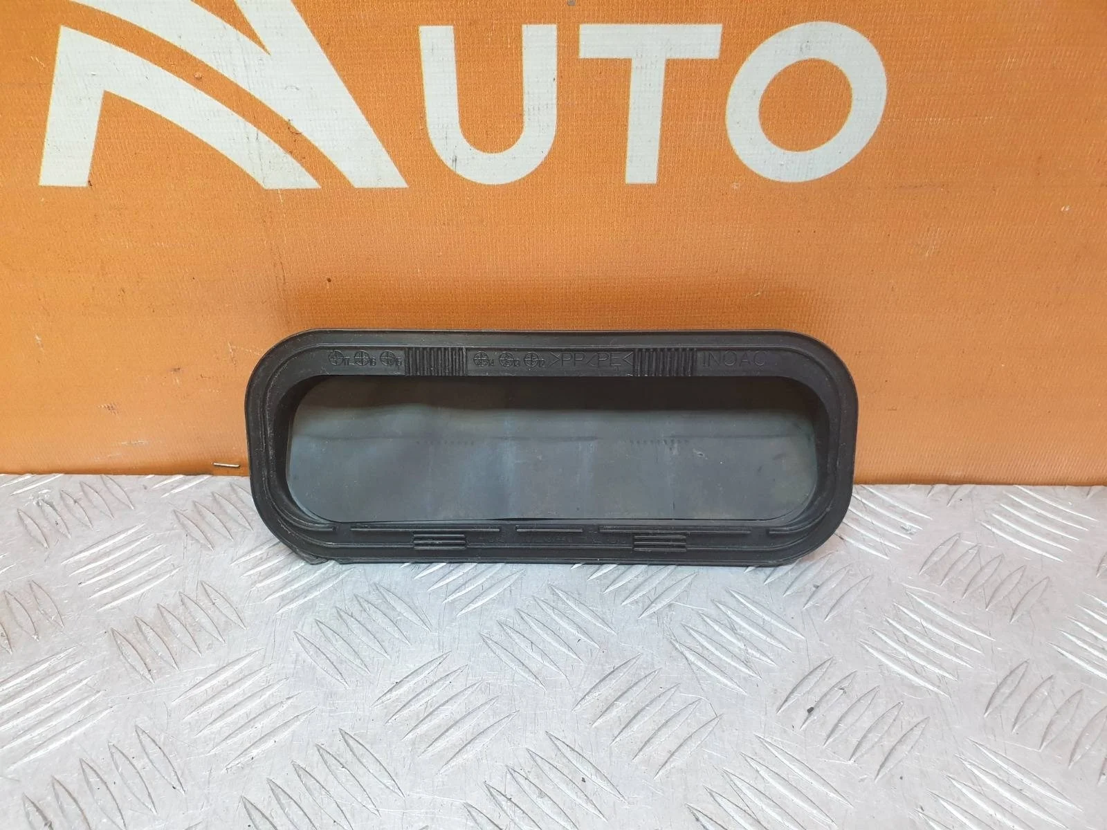 Панель вентиляционного клапана Toyota RAV4 2012-2019 CA40