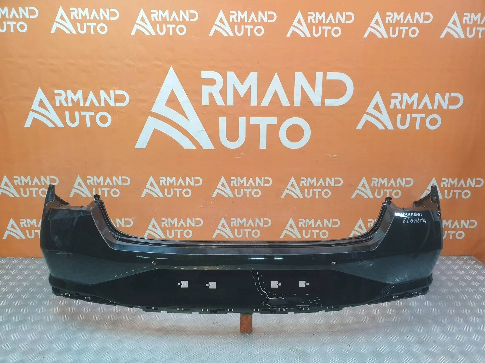 Бампер HYUNDAI Elantra 2020-нв 7 CN7
