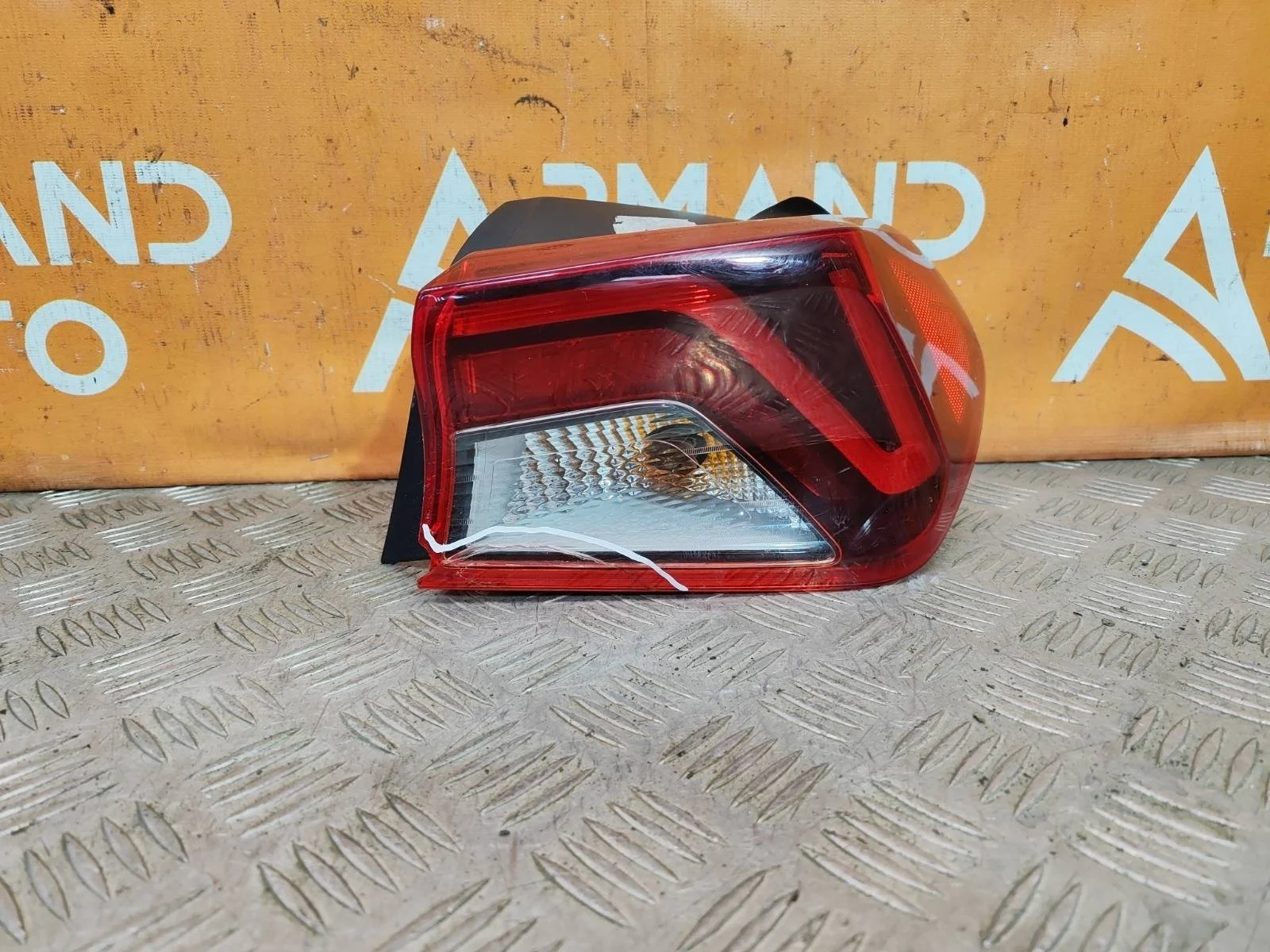 Фонарь внешний Kia K5 2020-нв 3