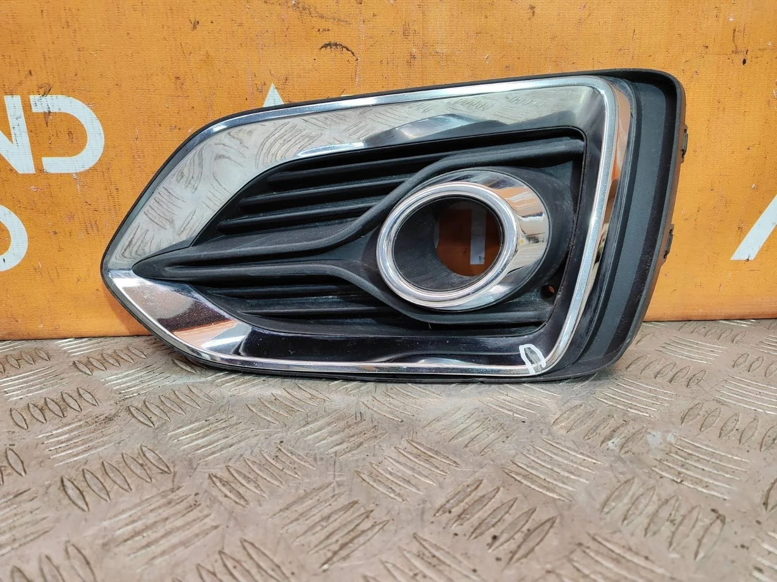 Окантовка птф Hyundai Solaris 2017-2020