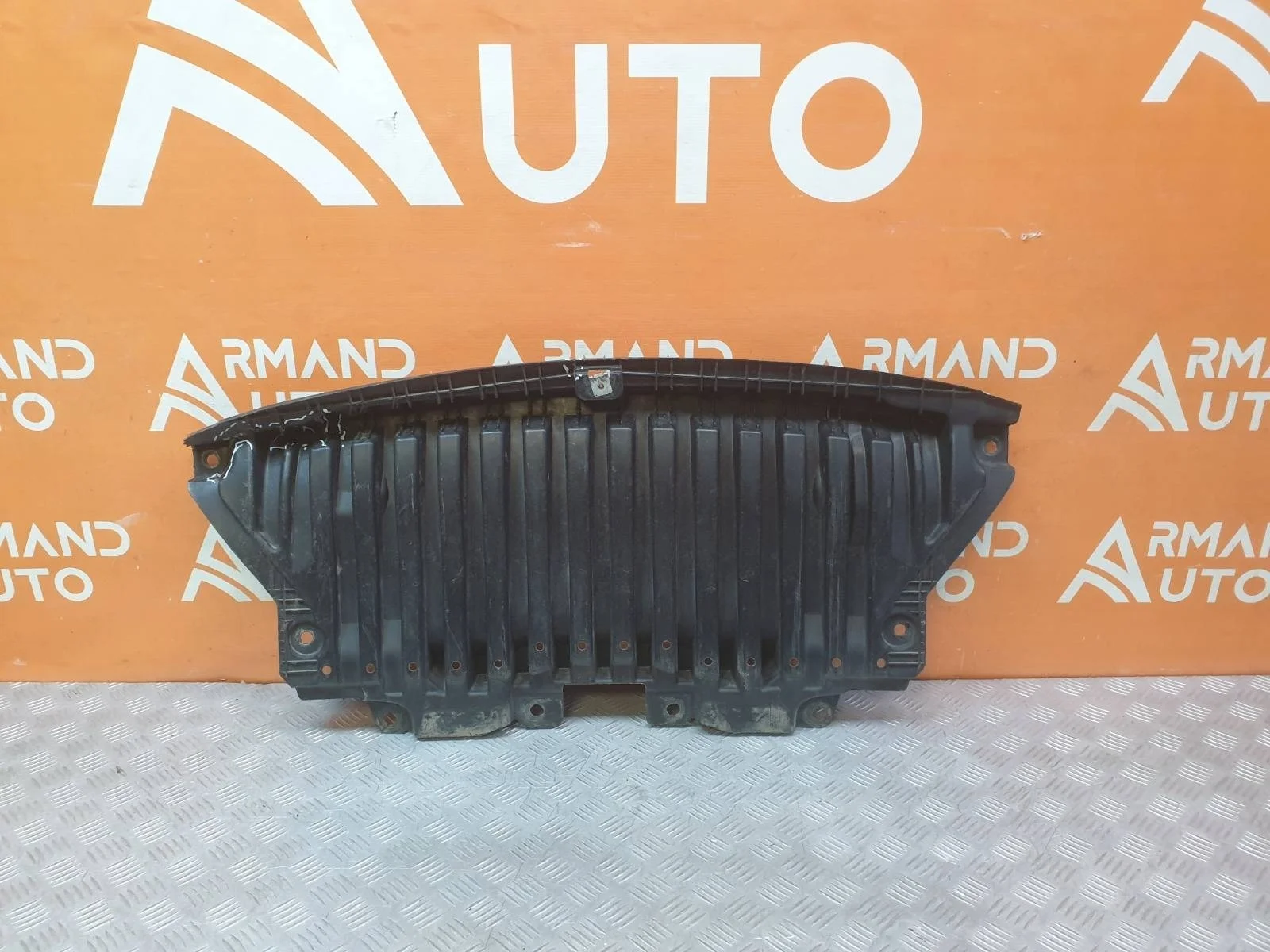 Пыльник двигателя Mercedes -Class 2016-нв W213, S213, C238