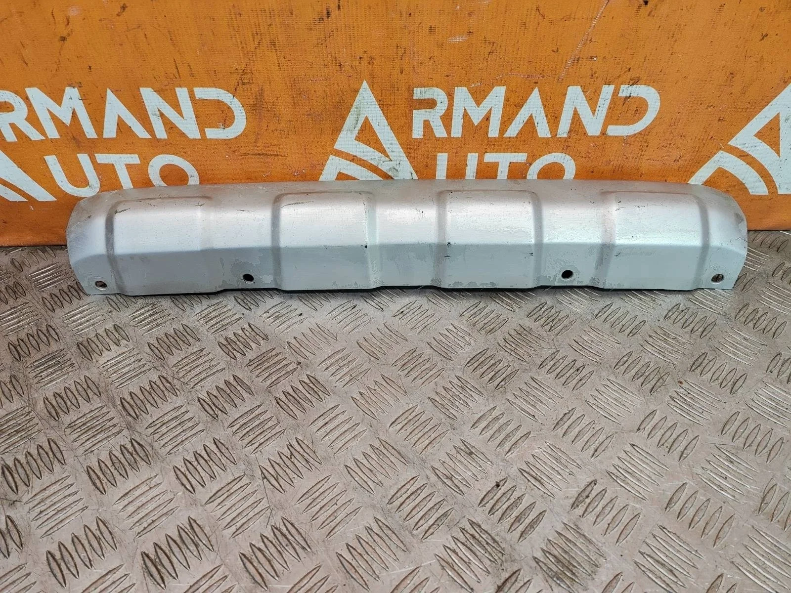 Накладка бампера нижняя Mitsubishi Pajero 2014-нв