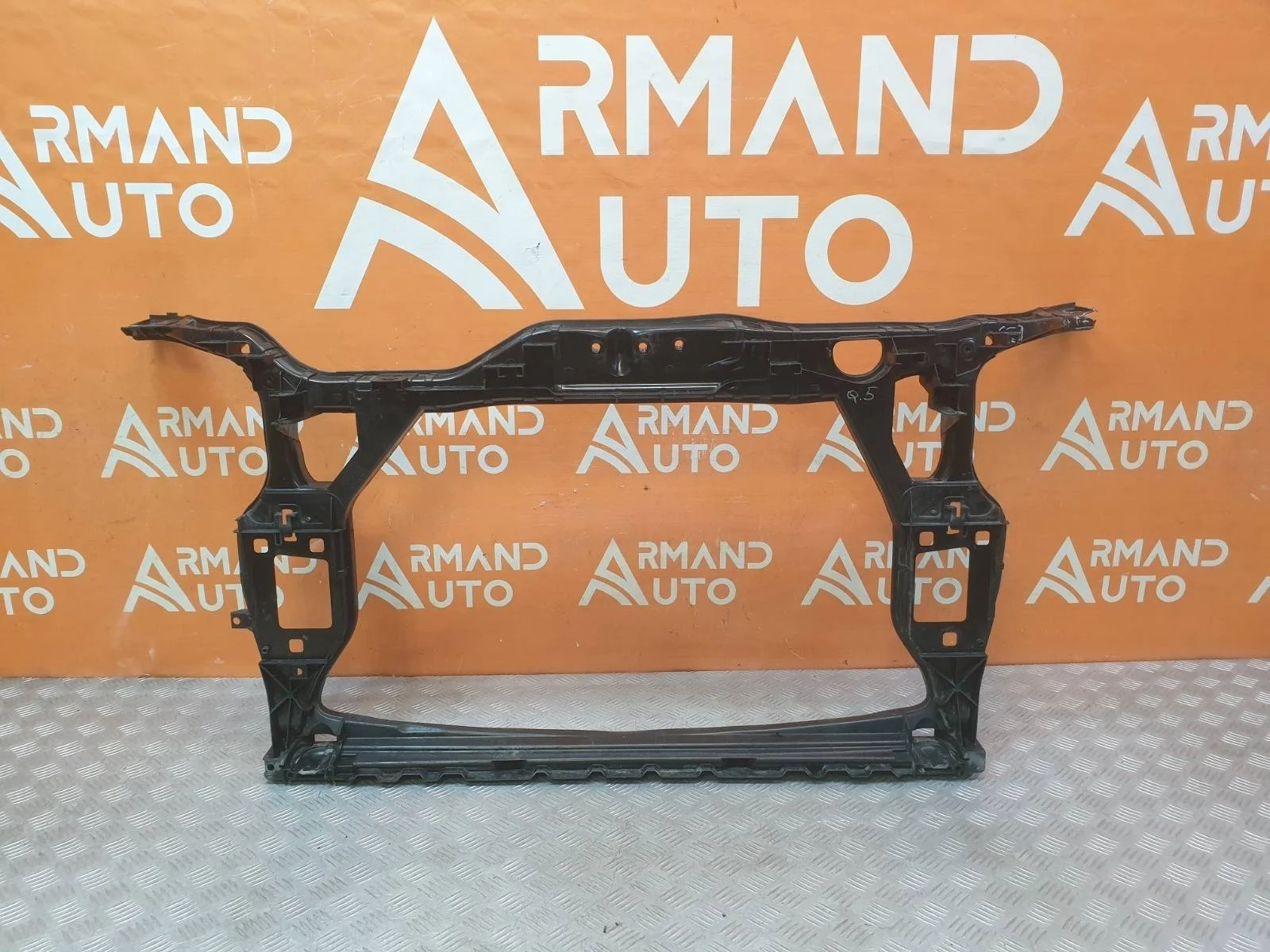 Панель передняя (суппорт радиатора) Audi Q5 2008-2017 8R