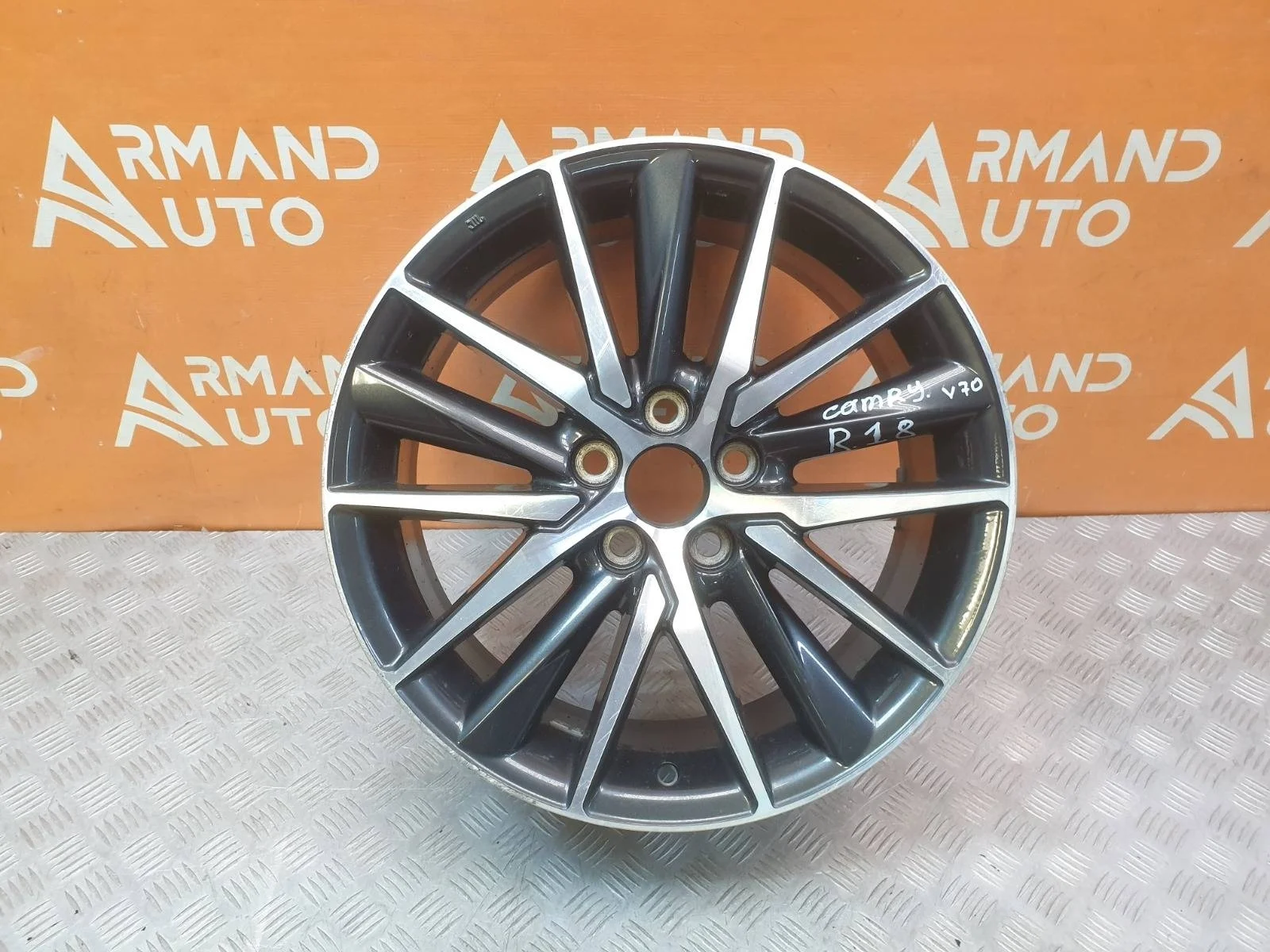 Диск колёсный r18 Toyota Camry XV70