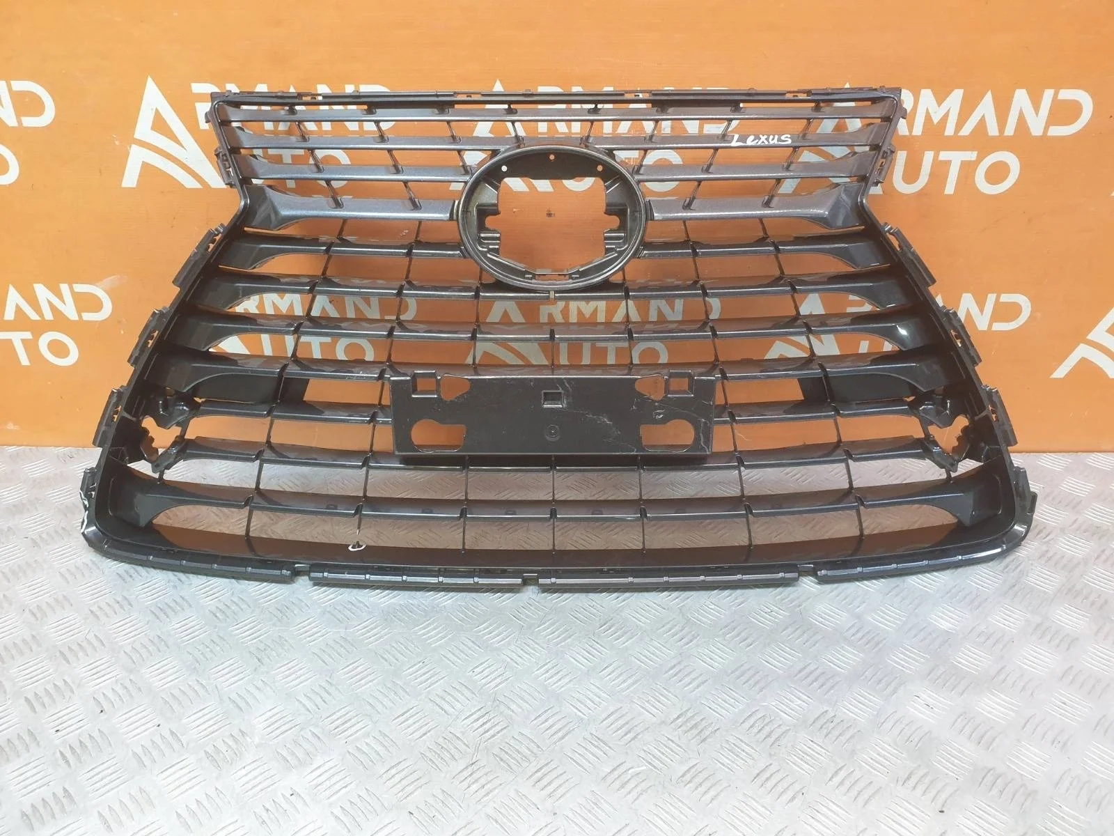 Решетка радиатора Lexus NX 2017-2021