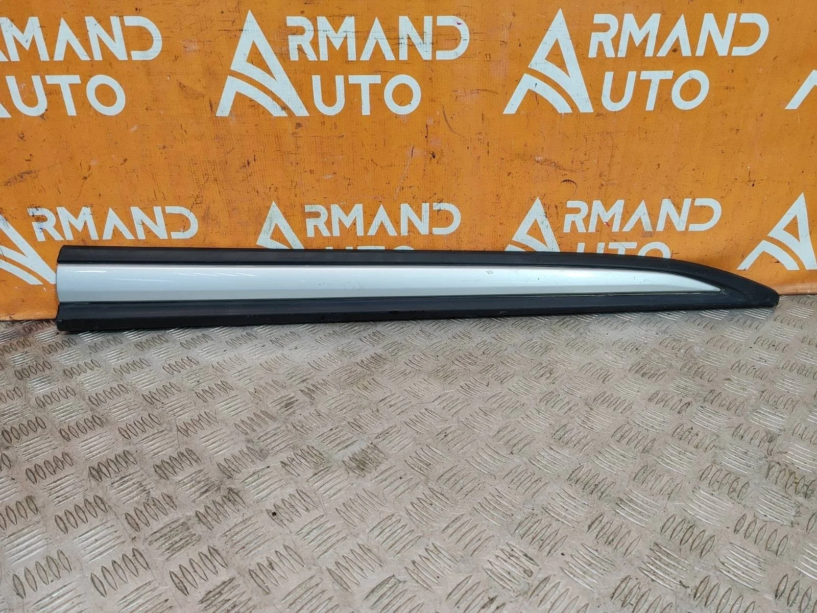 Молдинг двери Mitsubishi Outlander 2015-нв 3