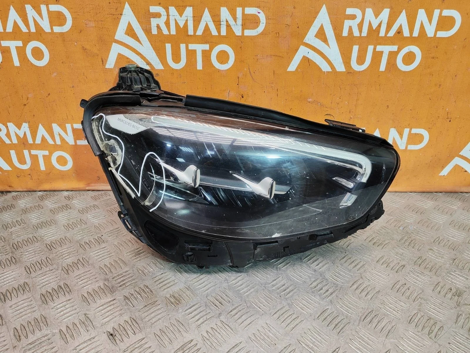 Фара Mercedes -Class 2020-нв W213, S213, C238