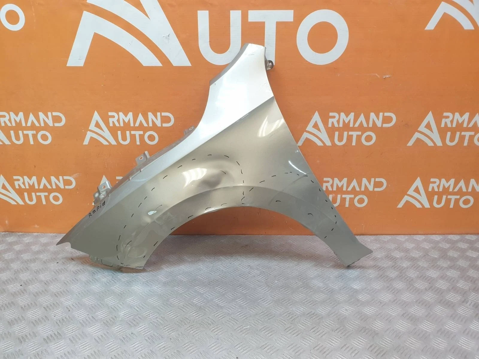 Крыло Skoda Rapid 2017-2020