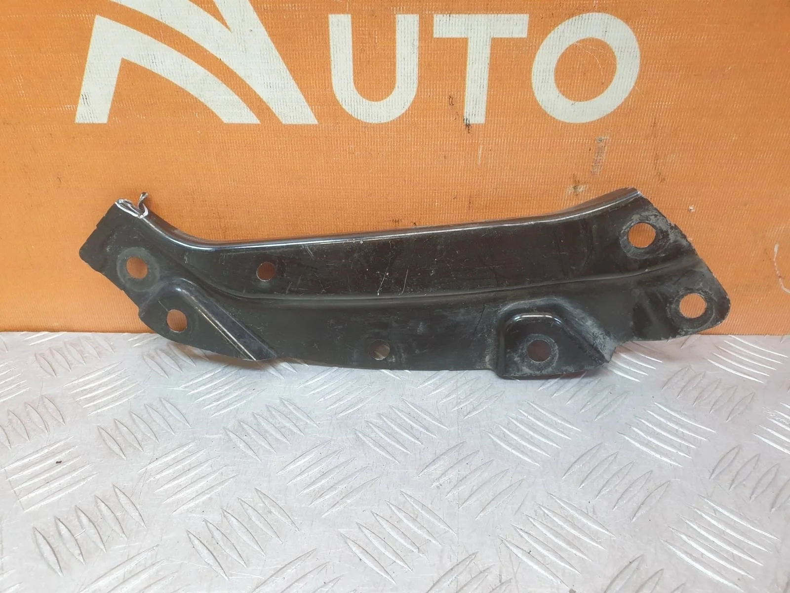 Кронштейн фары верхний Volkswagen Polo 2009-2020 5