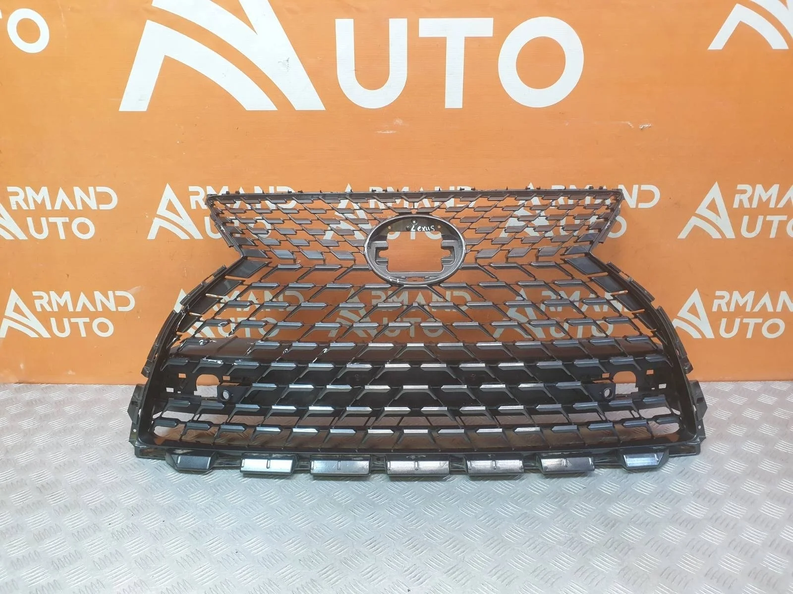 Решетка радиатора Lexus RX 2019-нв 4
