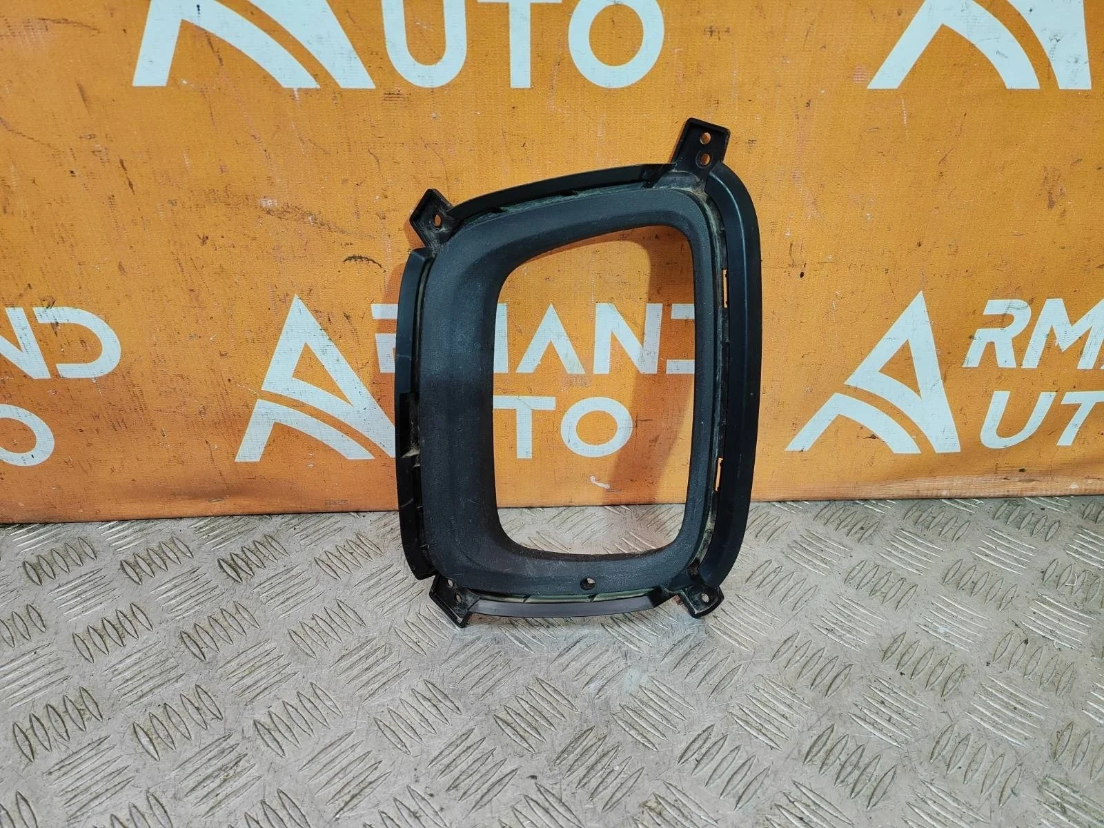 Окантовка птф Kia Sorento 2012-2019 XM