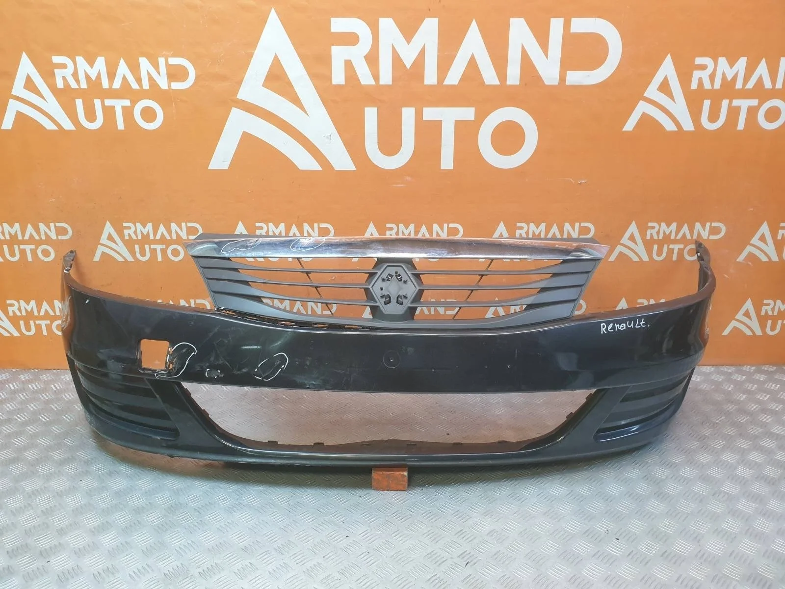 Бампер Renault Logan 2009-2015