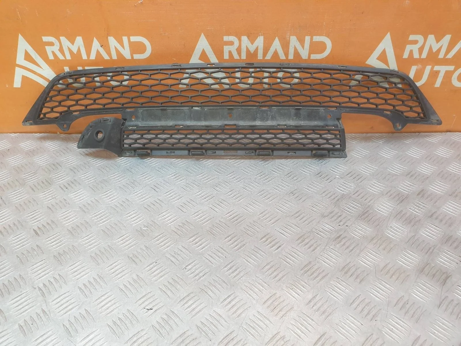 Решетка бампера LAND ROVER Range Evoque 2011-2015 L538