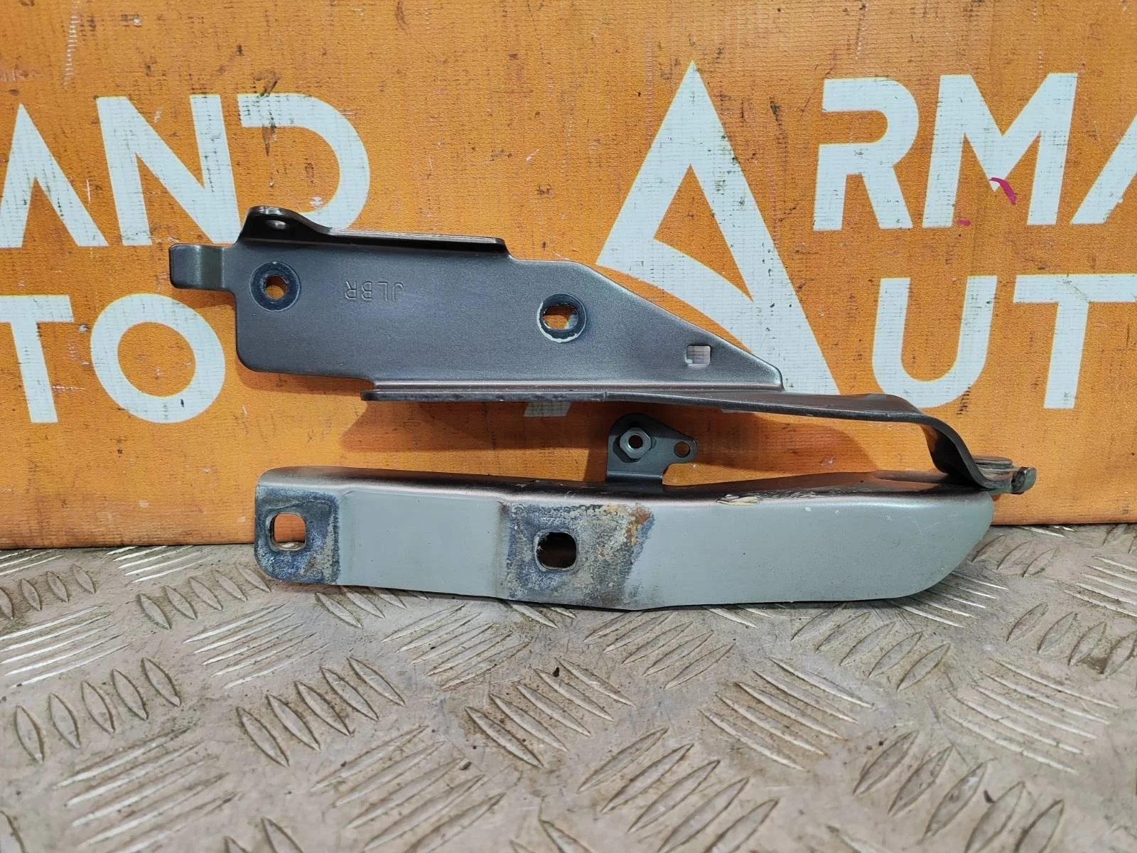 Петля капота Infiniti Q50 2013-нв V37