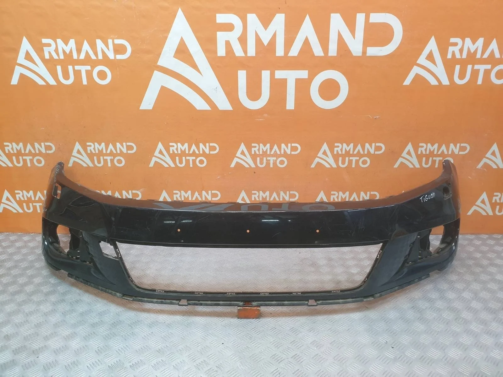 Бампер Volkswagen Tiguan 2011-2016