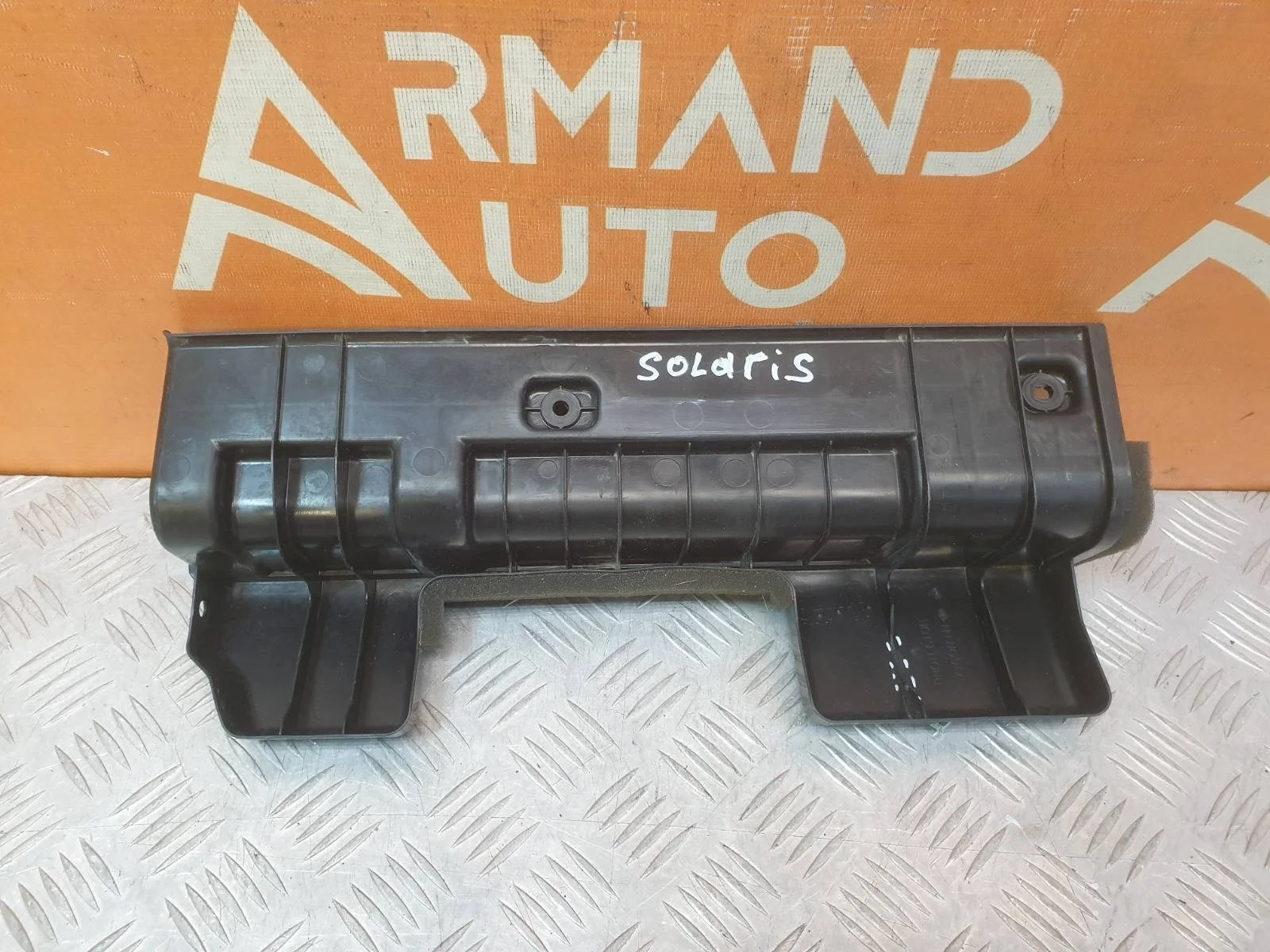 Дефлектор радиатора Hyundai Solaris 2017-нв