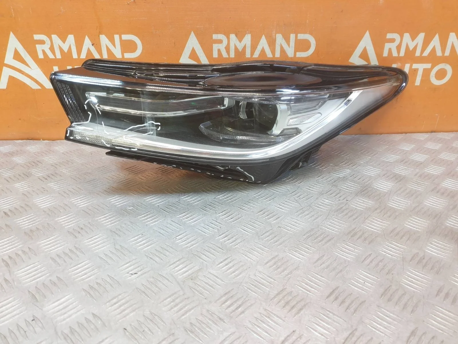 Фара EXEED TXL 2021-нв M32T