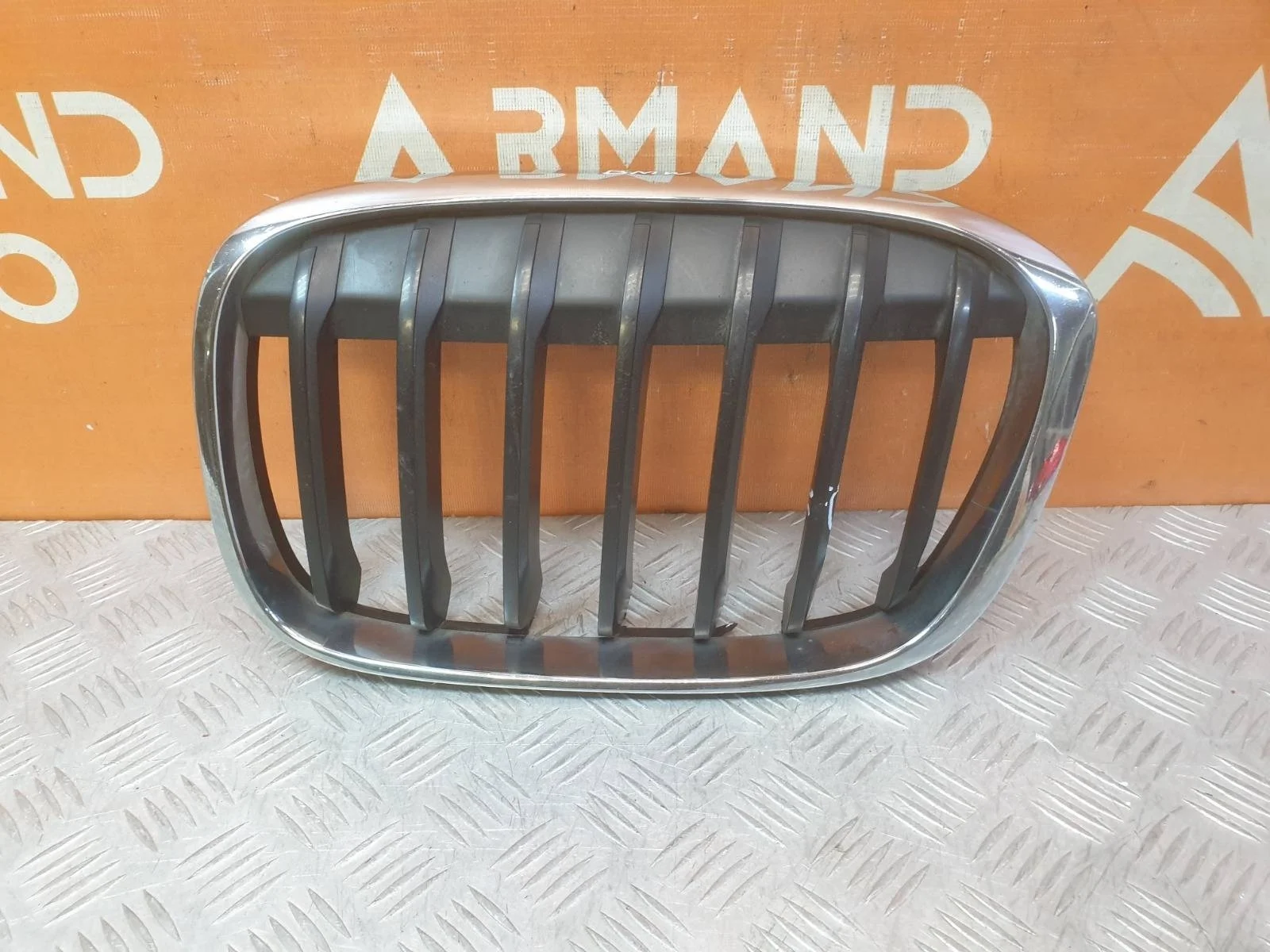 Решетка радиатора BMW X1 2015-2019 F48