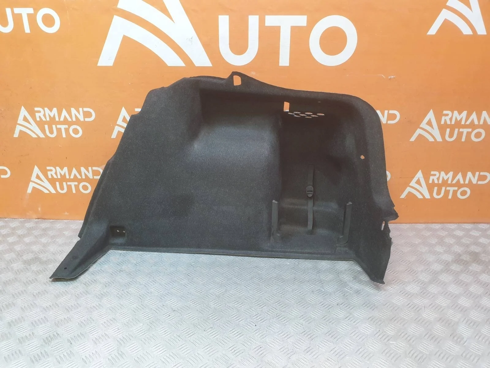 Обшивка багажника Skoda Rapid 2014-2020