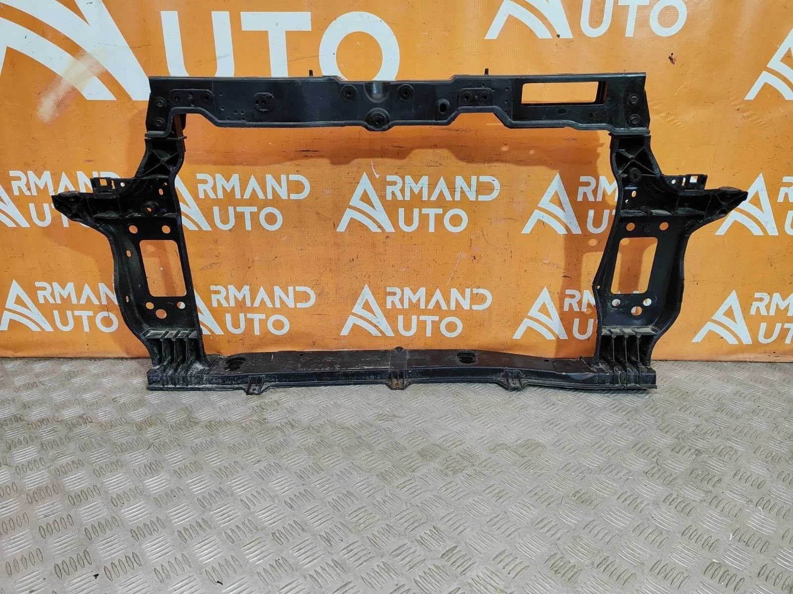 Панель передняя (суппорт радиатора) верхняя Kia Picanto 2017-нв 3 JA