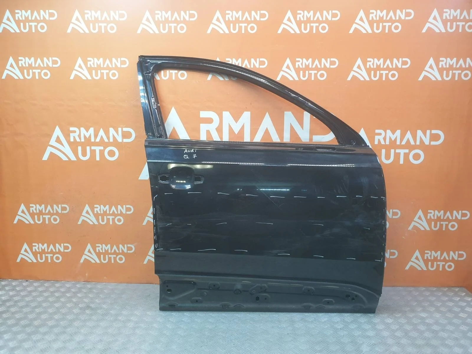 Дверь Audi Q7 2015-нв 4M